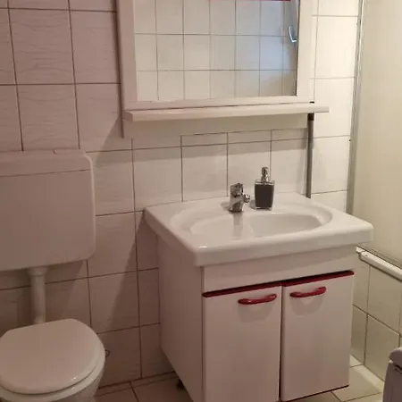 Schoene 2-Zimmer Ferienwohnung Löffingen Esterno foto